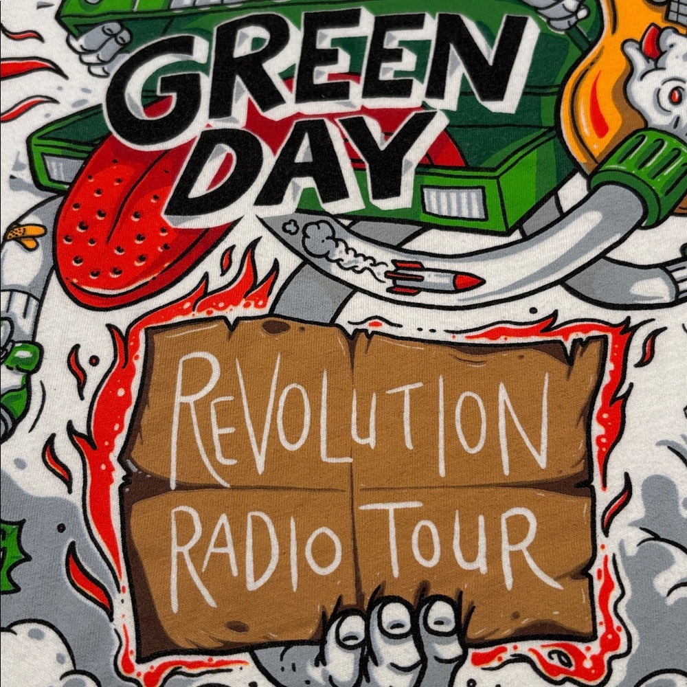 Green Day 2017 Revolution Radio Tour White T-Shirt , L , $32 - Picture 4 of 8